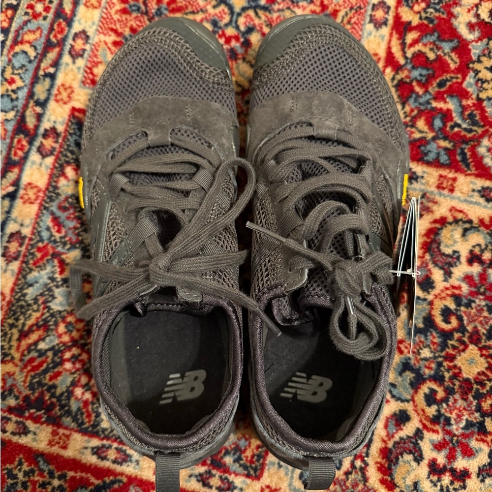 New Balance Minimus Trail 10 (MT10) - Black with Castlerock - Picture 3 of 5